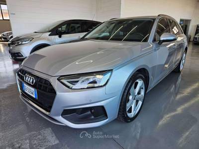 Audi A4 Avant Business 163cv s-tronic / automatico Argento usata Martinengo