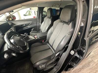 Peugeot 5008 S&S Allure Pack 7 POSTI usata Arezzo