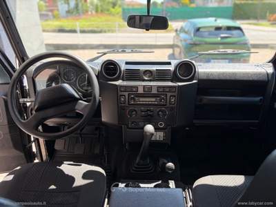 Land Rover Defender Defender 90 2.4 TD4 Station Wagon SE Nero usata San Paolo d'Argon
