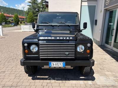 Land Rover Defender Defender 90 2.4 TD4 Station Wagon SE Nero usata San Paolo d'Argon