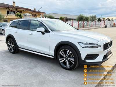 Volvo V60 Cross Country V60 Cross Country B4 Bianco usata Este