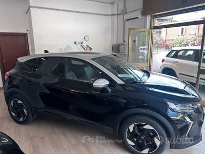 Renault Captur Techno usata Guidonia