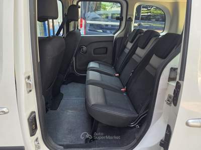 Renault Kangoo 1.5 blue dci Life 95cv my20 rate da 99,00 usata Faenza