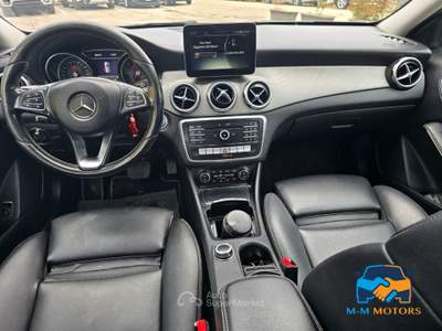 Mercedes-Benz GLA 180 d Sport auto Grigio usata Civitanova Marche