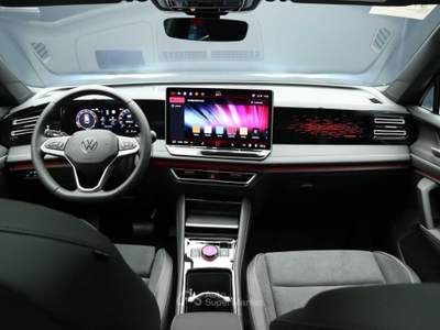 Volkswagen Tiguan 1.5 eTSI Elegance 150cv DSG #TETTO #VARI COLORI Grigio usata Martellago