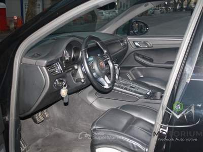 Porsche Macan 2.0 NO SUPERBOLLO, TETTO PANORAMA, PORSCHE APPROVED 111 CONTROLLI Nero usata Livorno