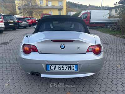 BMW Z4 2.2i BEN-GPL cat Roadster Grigio usata Cigognola