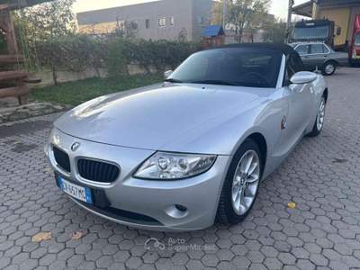 BMW Z4 2.2i BEN-GPL cat Roadster Grigio usata Cigognola