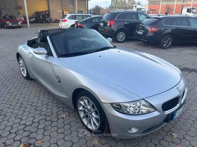 BMW Z4 2.2i BEN-GPL cat Roadster Grigio usata Cigognola