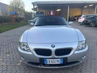 BMW Z4 2.2i BEN-GPL cat Roadster Grigio usata Cigognola