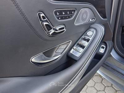 Mercedes-Benz 220 S V8 Premium Plus 4Matic 9G-Tronic Coupe Arancione usata Cigognola