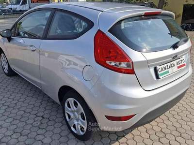 Ford Fiesta 1.2 82CV 3p.DISTRIBUZIONE NUOVA Grigio usata Cigognola