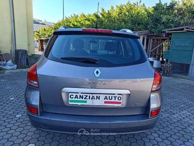 Renault Clio 1.2 16V TCE SporTour Live! Arancione usata Cigognola