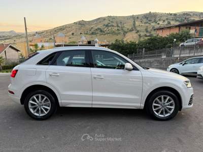 Audi Q3 Q3 2.0 TDI 120CV S TRONIC Bianco usata SANTA MARIA NUOVA