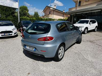Alfa Romeo 147 1.6 B/Gpl 16v Distinctive 132.000km! Ok Neopatenta Grigio usata Villadose