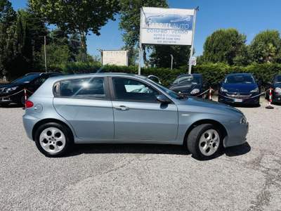 Alfa Romeo 147 1.6 B/Gpl 16v Distinctive 132.000km! Ok Neopatenta Grigio usata Villadose