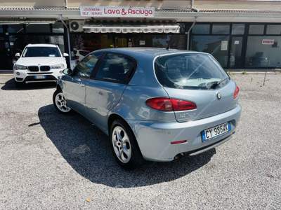 Alfa Romeo 147 1.6 B/Gpl 16v Distinctive 132.000km! Ok Neopatenta Grigio usata Villadose