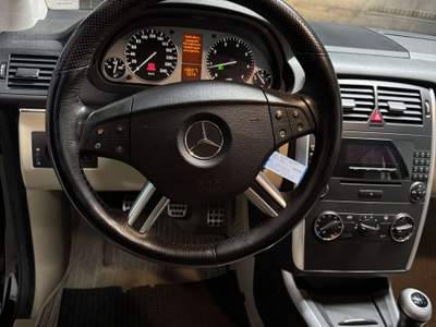 Mercedes-Benz Classe B Sport UNICO PROPRIETARIO Nero usata Cologno Monzese