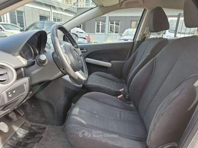Mazda 2 1.6TD 90cv Sporty Grigio usata Torino