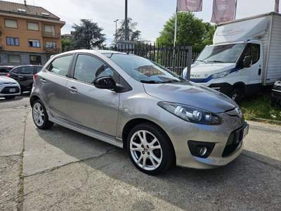 Mazda 2 1.6TD 90cv Sporty Grigio usata Torino