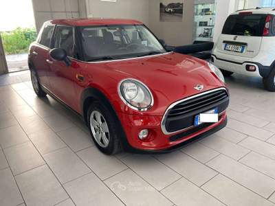 MINI One Mini IV F55-F56 2014 1.2 75cv 5p UNIPROPRIETARIO Rosso usata Villasanta