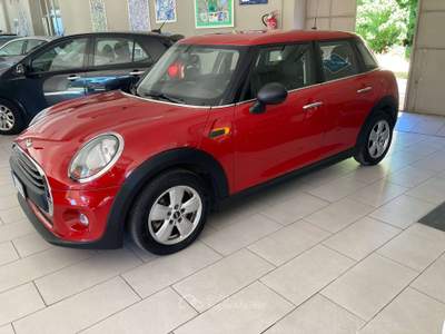 MINI One Mini IV F55-F56 2014 1.2 75cv 5p UNIPROPRIETARIO Rosso usata Villasanta