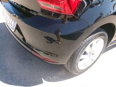 Volkswagen Polo POLO 1.0 MPI 75CV 5 PORTE COMFORTLINE EURO 6 Nero usata Giugliano in Campania