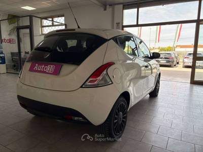 Lancia Ypsilon Ypsilon III 2019 1.2 Elefantino Blu SENZA OBBLIGO DI FINANZIAMENTO Bianco usata Terracina
