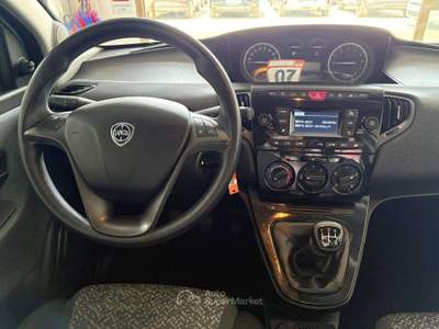 Lancia Ypsilon Ypsilon III 2019 1.2 Elefantino Blu SENZA OBBLIGO DI FINANZIAMENTO Bianco usata Terracina