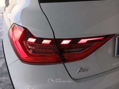 Audi A1 2ª serie allstreet 30 TFSI S tronic Business Bianco usata Lucca