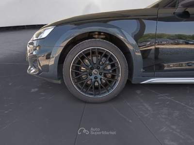 Audi A4 2ª serie 40 TDI 204 CV S tronic Identity Contrast Nero usata Lucca