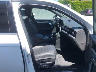 Volkswagen Touareg Touareg 3.0 V6 TDI SCR Advanced R line Bianco usata Lucca
