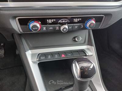 Audi Q3 35 TFSI S tronic Business Plus Bianco usata Lucca
