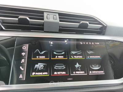 Audi Q3 35 TFSI S tronic Business Plus Bianco usata Lucca