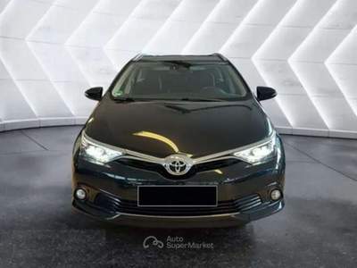 Toyota Auris 2.0 D-4D LOUNGE Argento usata Rho