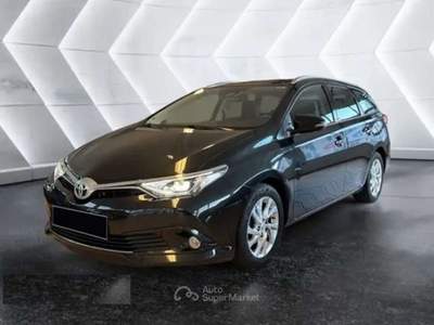 Toyota Auris 2.0 D-4D LOUNGE Argento usata Rho