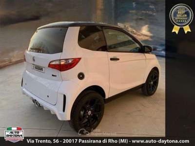 Aixam City 8cv Bianco usata Rho