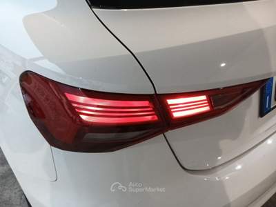 Audi A3 4ª serie SPB Sportback 35 TDI S tronic Business Bianco usata Lucca