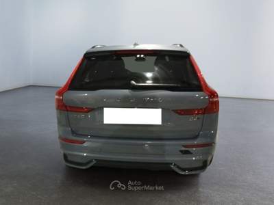 Volvo XC60 XC60 B4 (d) AWD automatico Plus Dark Grigio usata Lucca