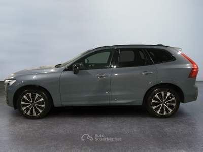 Volvo XC60 XC60 B4 (d) AWD automatico Plus Dark Grigio usata Lucca