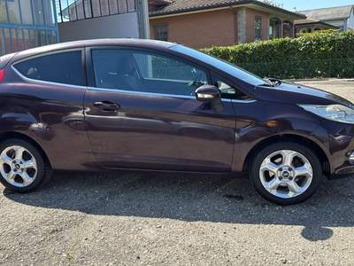 Ford Fiesta 3 porte Bz.- GPL Titanium Rosso usata Ravenna