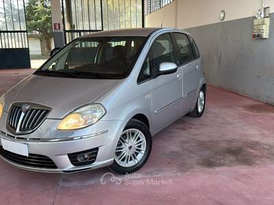 Lancia Musa Oro Plus Ecochic GPL Argento usata Ravenna