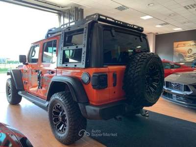 Jeep Wrangler Unlimited Sport 4x4 3,6l V6 Offroad-Umbau TRAILR Arancione usata Rho