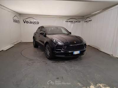 Porsche Macan 2.0 PDK Nero usata Lucca