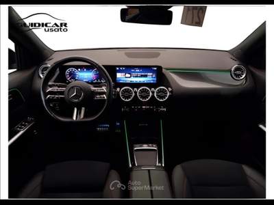 Mercedes-Benz GLA 200 D AMG Line Advanced Plus 8G-DCT Nero usata Lucca