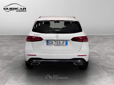 Mercedes-Benz Classe B 180 D Sport Plus 8G-DCT Argento usata Lucca
