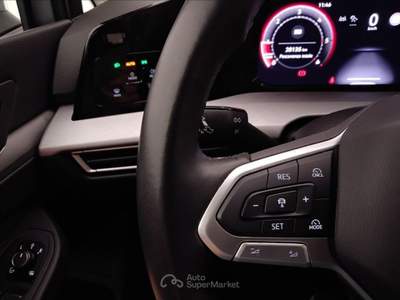 Volkswagen Golf 2.0 TDI SCR Life Argento usata Lucca