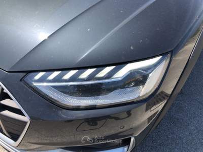 Audi A4 2ª serie 40 TDI 204 CV S tronic Identity Contrast Grigio usata Lucca