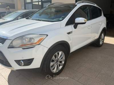 Ford Kuga motore sostituito km 90.000  con fattura Argento usata Termoli