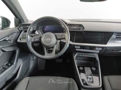 Audi A3 30 g-tron S tronic Business Nero usata Lucca